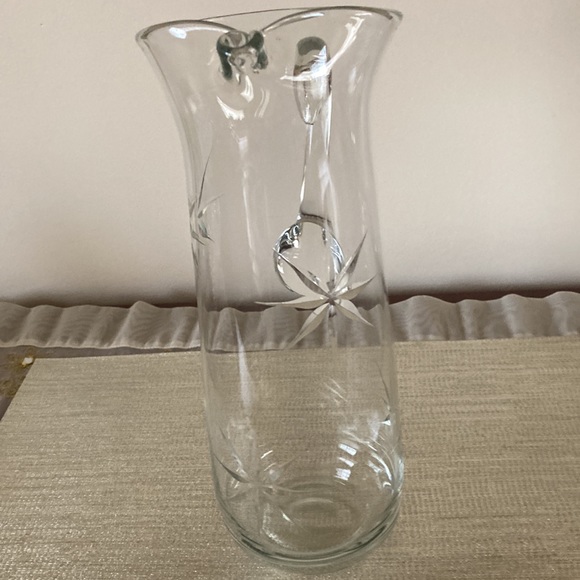 Mid-Century Vintage Clear Glass Etched Water Jug - Picture 2 of 7